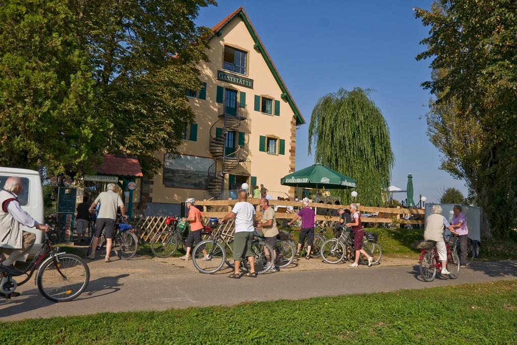 Gastwirtschaft & Hotel Hallescher Anger Naumburg  Exterior photo